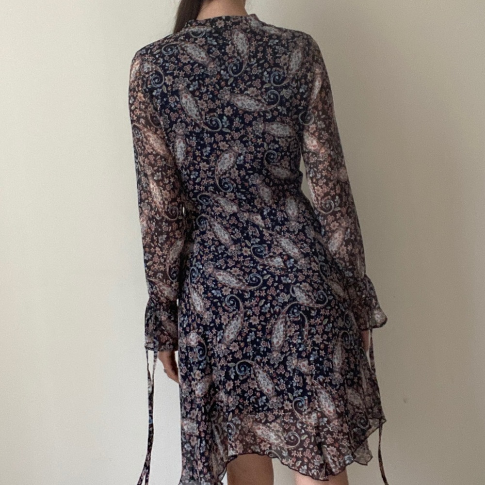 Spring dress - Picture 4 of 4